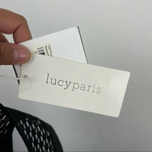 NEW Lucy Paris Black Sleeveless Mesh Crop Top Scoop Neck Women's Size Small - Picture 4 of 6